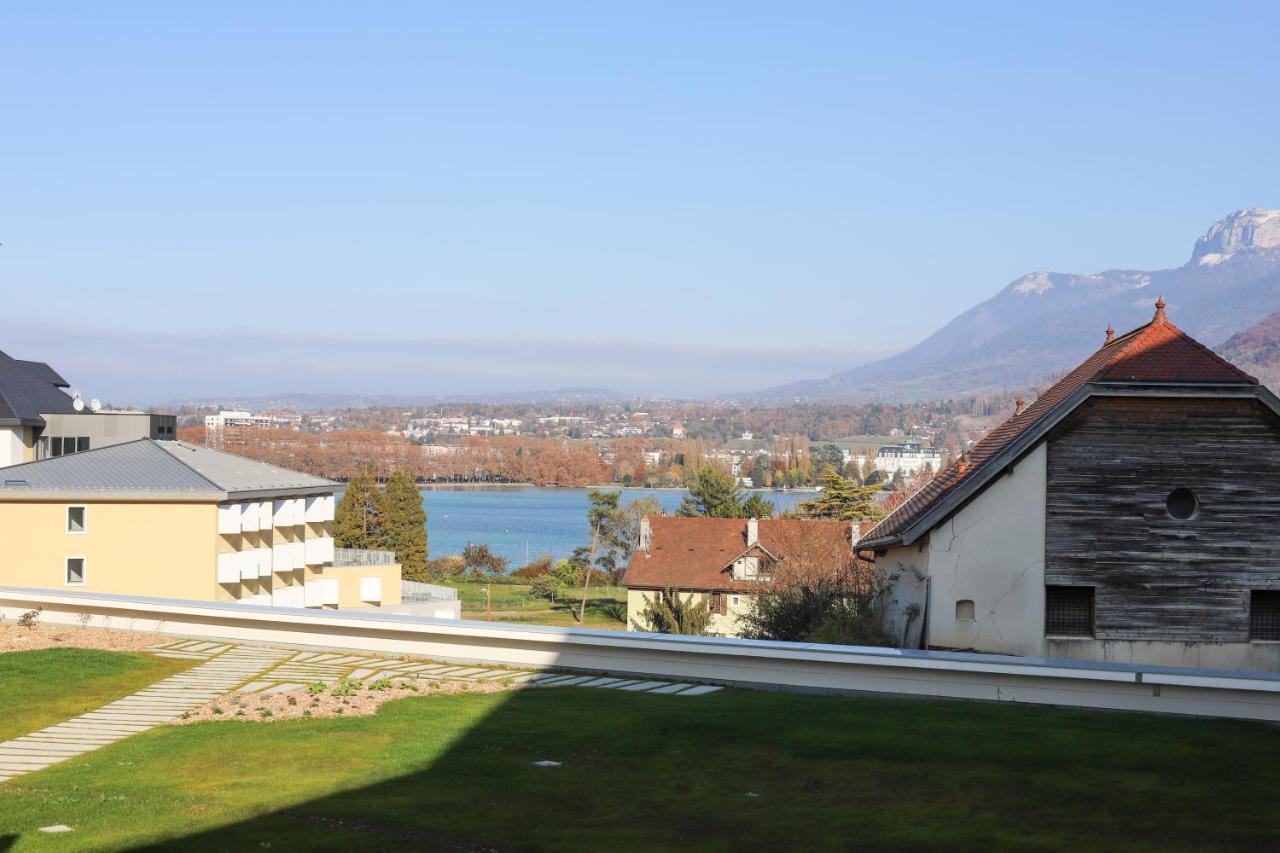 Le Lac Au Bout De La Rue - Garage Et Balcon A Deux Pas Du Centre Annecy Exterior photo
