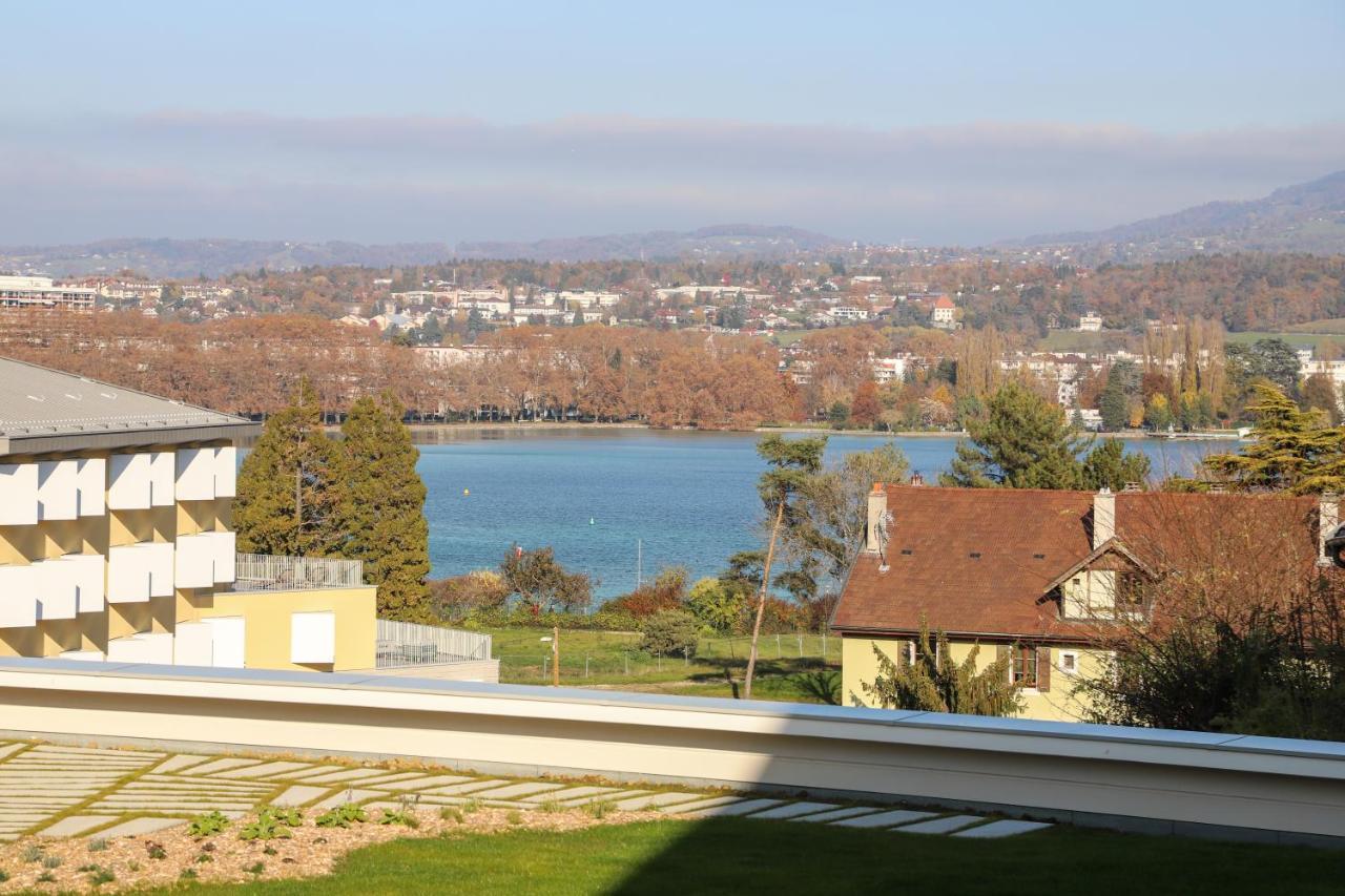Le Lac Au Bout De La Rue - Garage Et Balcon A Deux Pas Du Centre Annecy Exterior photo