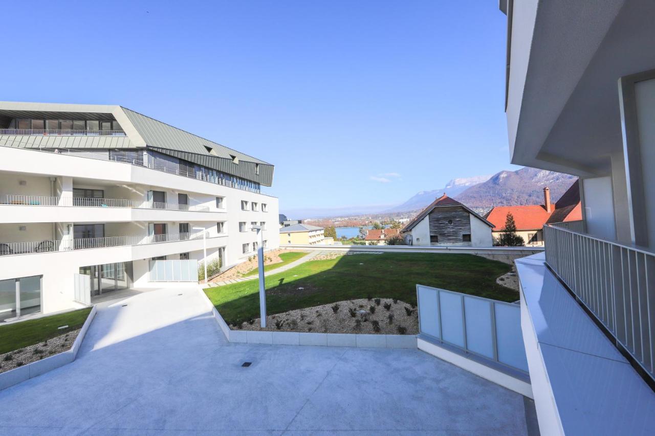 Le Lac Au Bout De La Rue - Garage Et Balcon A Deux Pas Du Centre Annecy Exterior photo